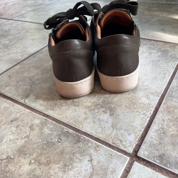 EOS JOVI - Picture 4 of 6